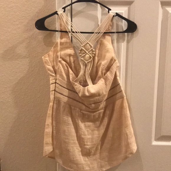 Casual and Chic Guess by Marciano Top - Picture 4 of 6